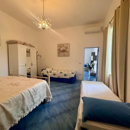 Profumo Dei Fiori Suite With Parking برايانو